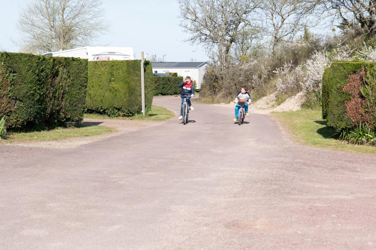 Camping Les Carolins Saint-Lo-d'Ourville Zewnętrze zdjęcie